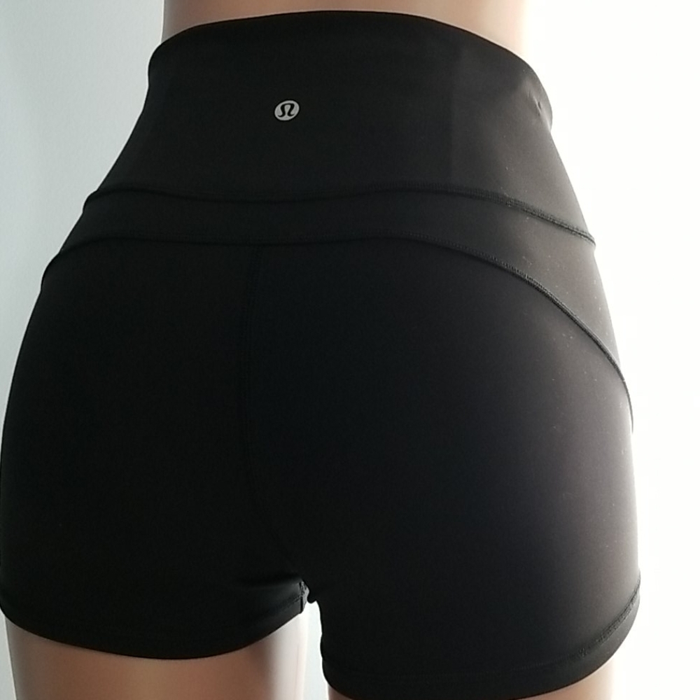 LULULEMON HIGH WAISTED BLACK BOOTY SHORTS